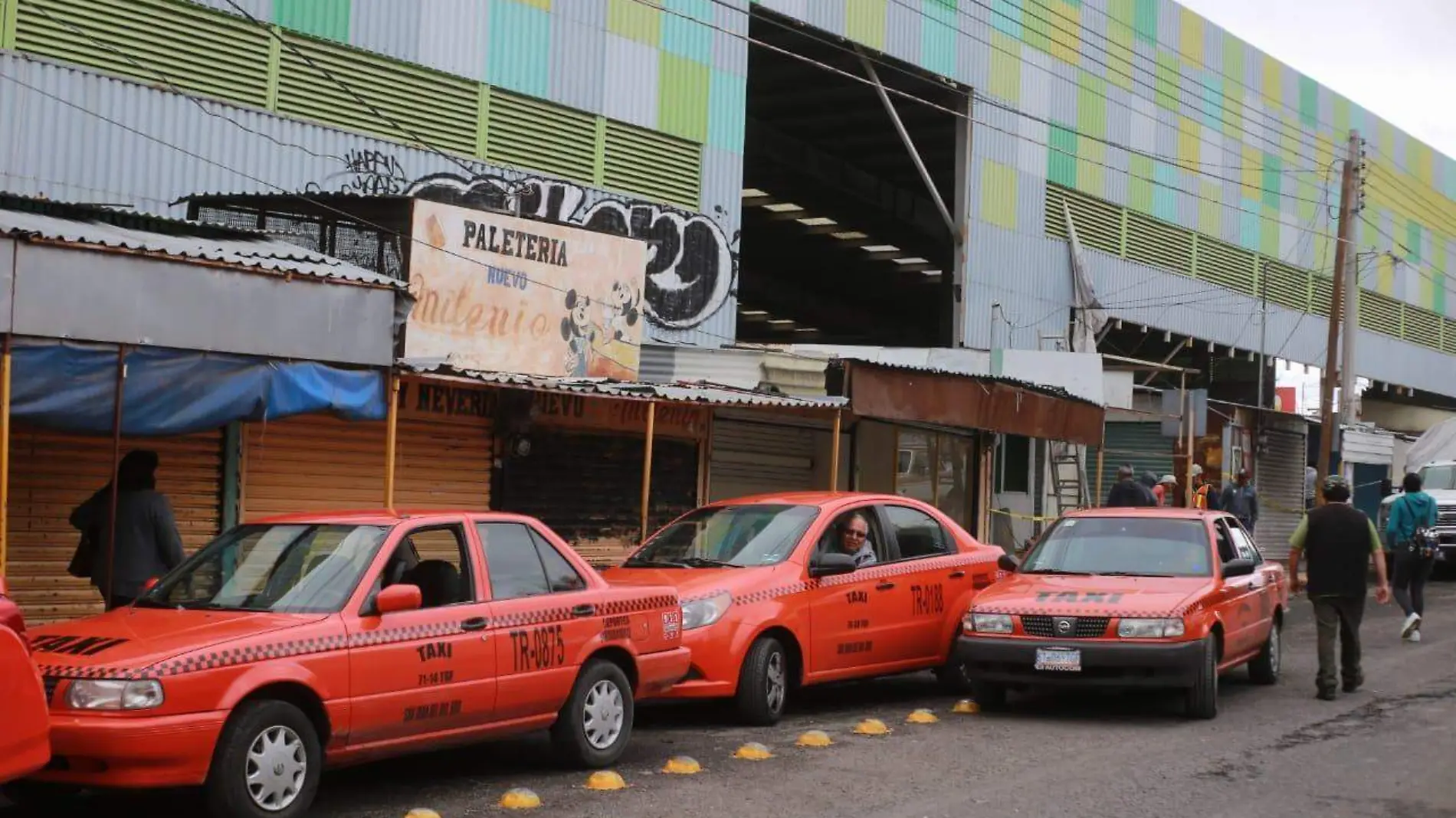 Se proyecta entregar en San Juan del Río 51 concesiones para taxis híbridos.  Foto Cesar